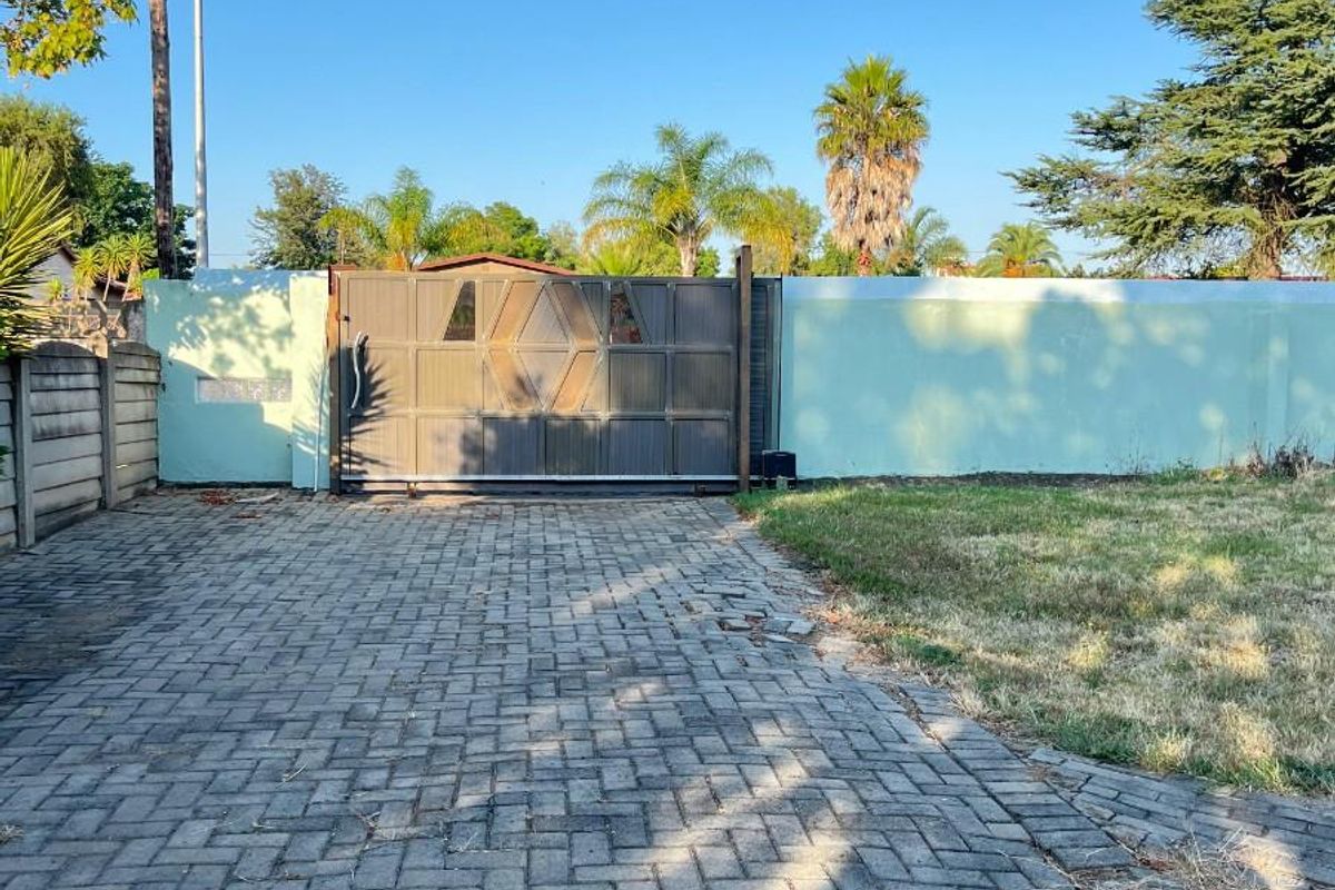 House For Sale in Arborpark, Newcastle, KwaZulu Natal - Photo 3