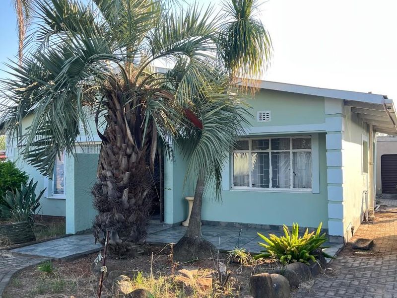 House For Sale in Arborpark, Newcastle, KwaZulu Natal - Photo 2