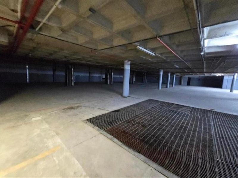 Retail Space To Rent in Foreshore Cape Town Western Cape - Photo 6