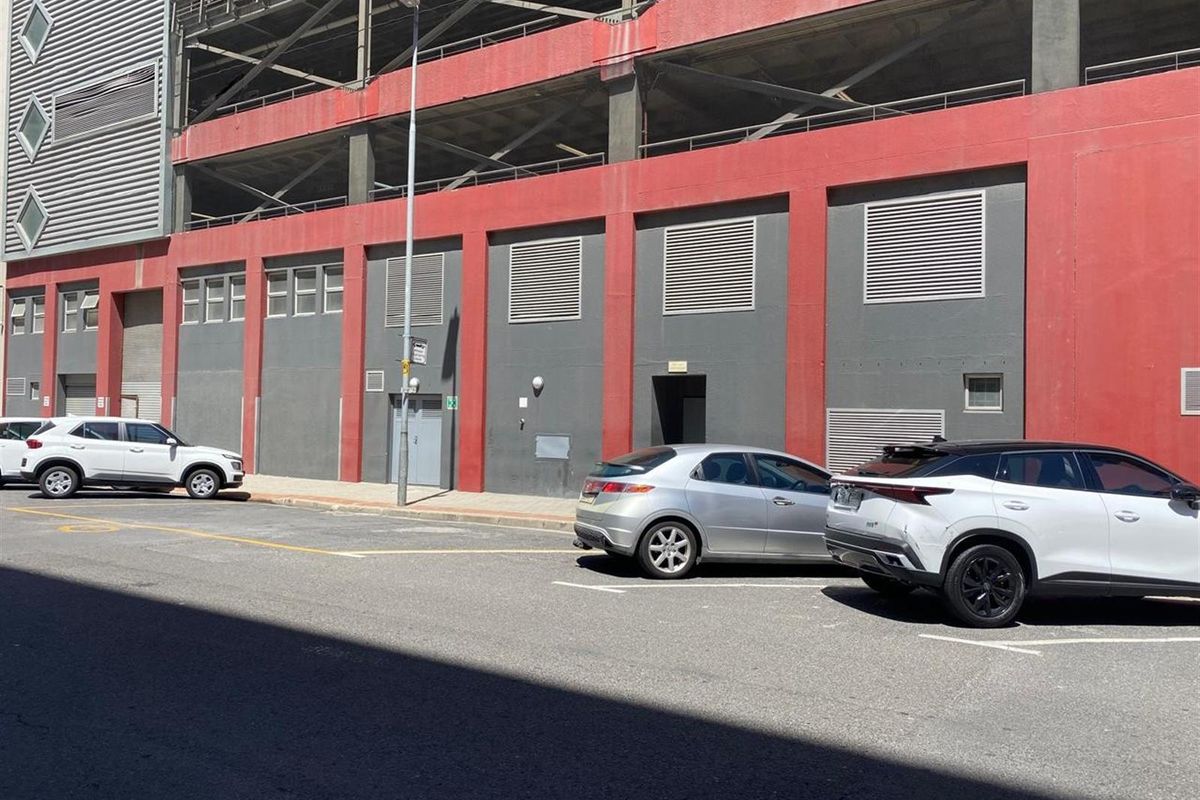 Retail Space To Rent in Foreshore Cape Town Western Cape - Photo 3