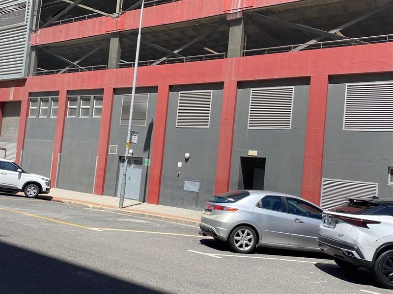 Retail Space To Rent in Foreshore Cape Town Western Cape - Photo 4