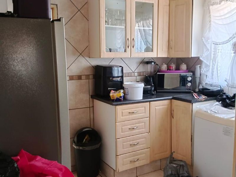 House For Sale in Tladi, Soweto - Photo 5