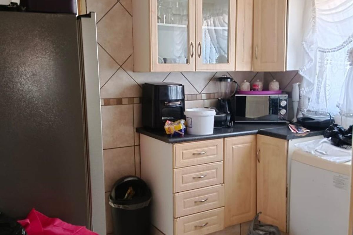 House For Sale in Tladi, Soweto - Photo 5