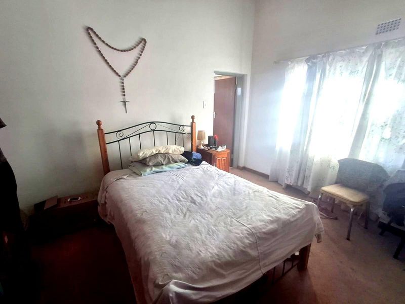 LARGE MALVERN HOME WITH THREE COTTAGES AND PARKING - Photo 9