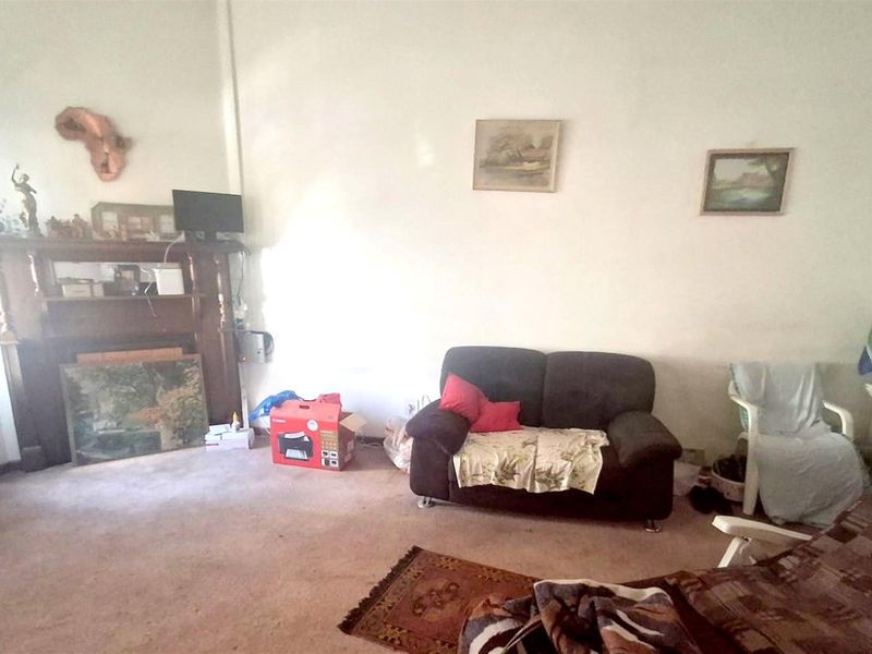 LARGE MALVERN HOME WITH THREE COTTAGES AND PARKING - Photo 3