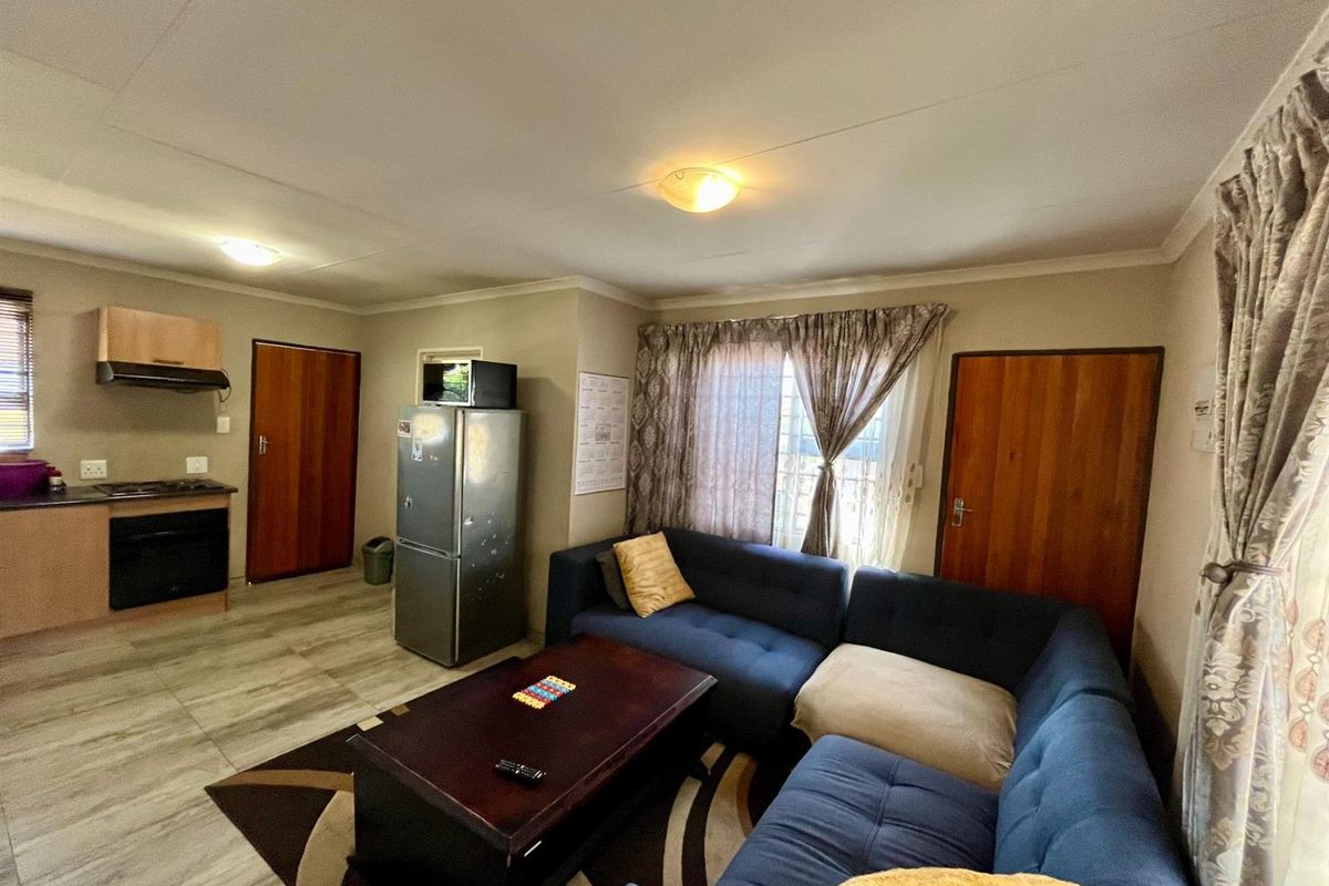 House For Sale in Boksburg - Photo 4