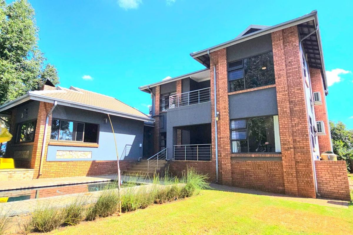 Where Family Memories Are Made - A Beautiful Double Storey Home in Roberts Estate, Clubville - Photo 3