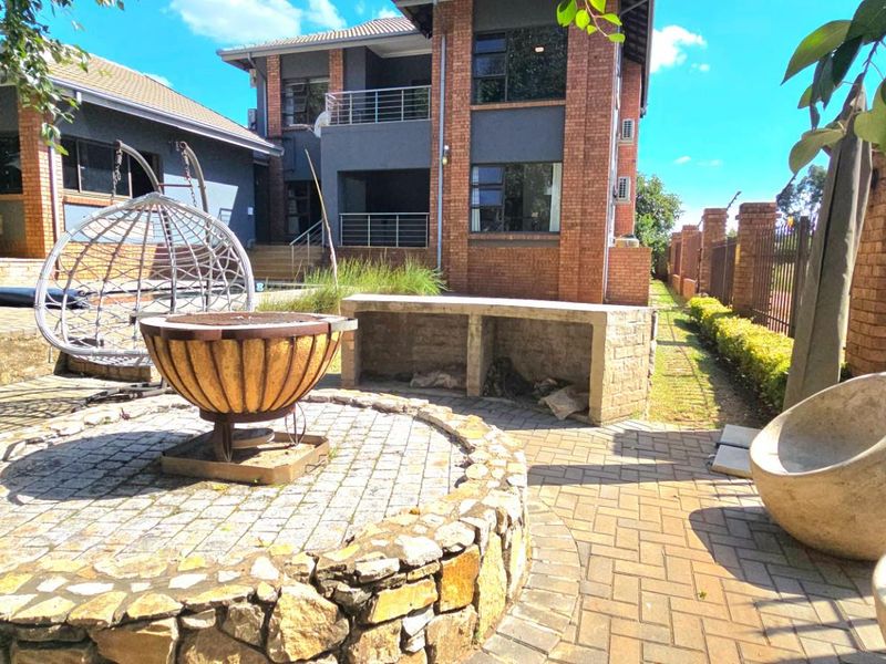 Where Family Memories Are Made - A Beautiful Double Storey Home in Roberts Estate, Clubville - Photo 4