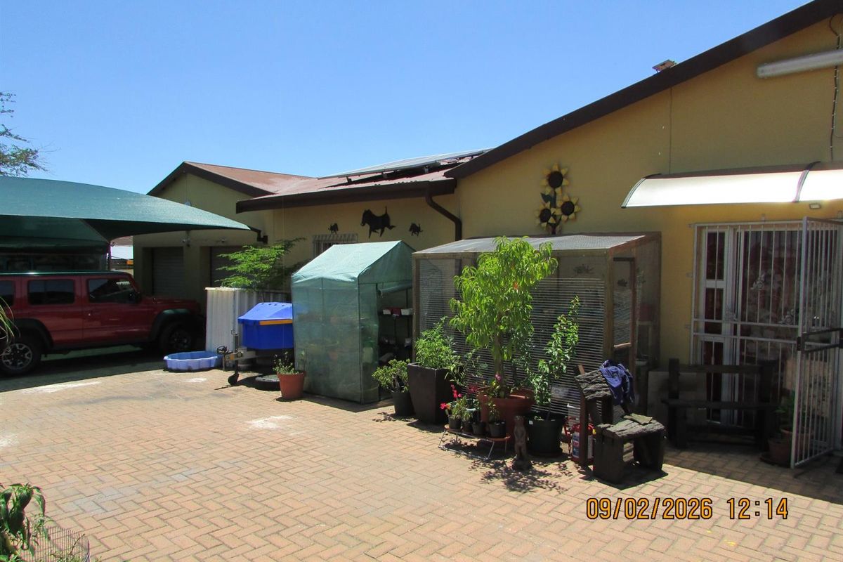 House For Sale in Erasmus, Bronkhorstspruit - Photo 2