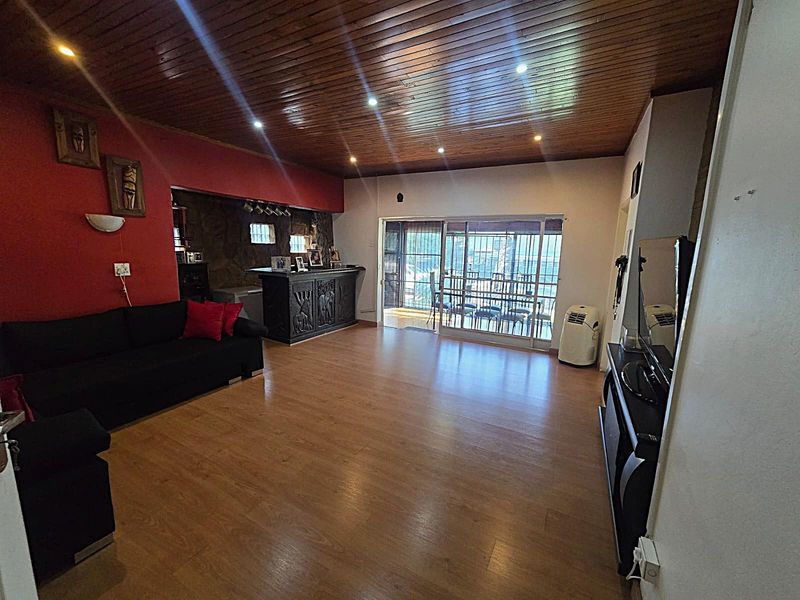 House For Sale in Capital Park, Pretoria - Photo 8