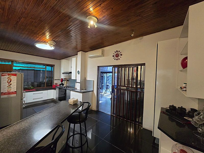 House For Sale in Capital Park, Pretoria - Photo 10