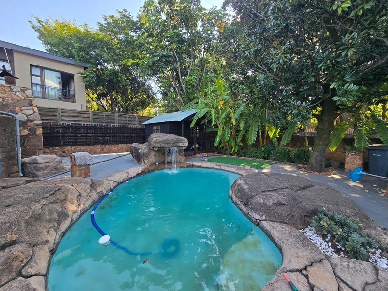House For Sale in Capital Park, Pretoria - Photo 2