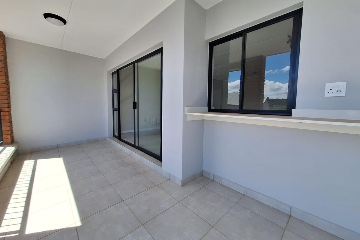 Top Floor, Brand New Apartment To Rent in Ballito Hills - Photo 3