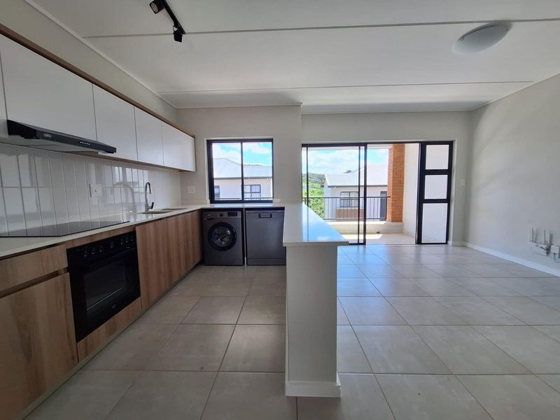 Top Floor, Brand New Apartment To Rent in Ballito Hills - Photo 4