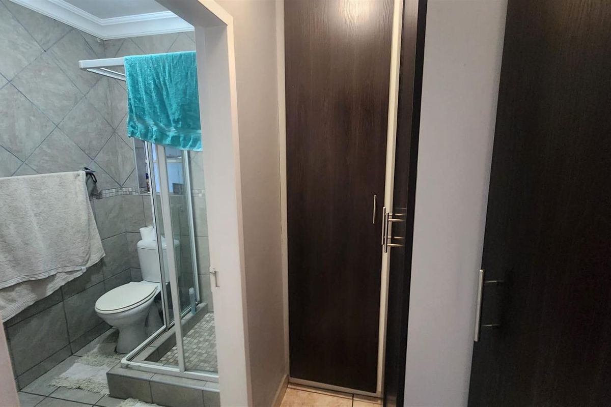 Stylish 3-Bedroom Unit to Sell in The Wilds - Photo 4