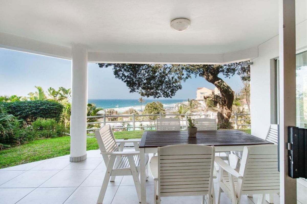 Gorgeous Apartment For Sale in Umdloti Beach, Umdloti, KwaZulu Natal - Photo 2