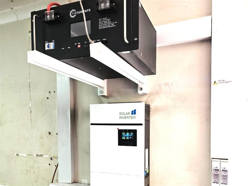 For sale R1 445 000.  An amazing 2 bedroom, 2 bathroom, double garage, patio with build in braai - Photo 8