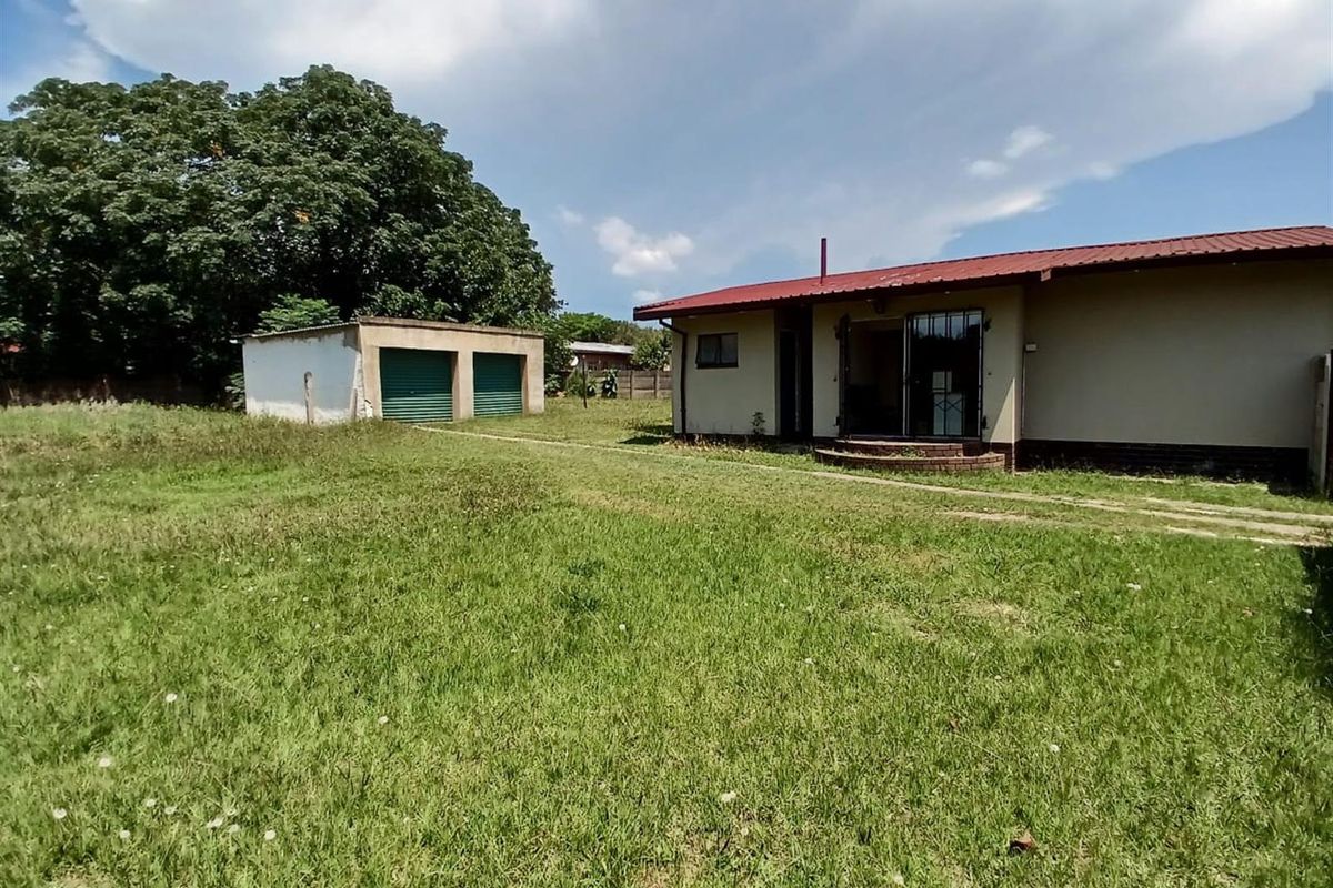 House For Sale in Arborpark, Newcastle, KwaZulu Natal - Photo 2