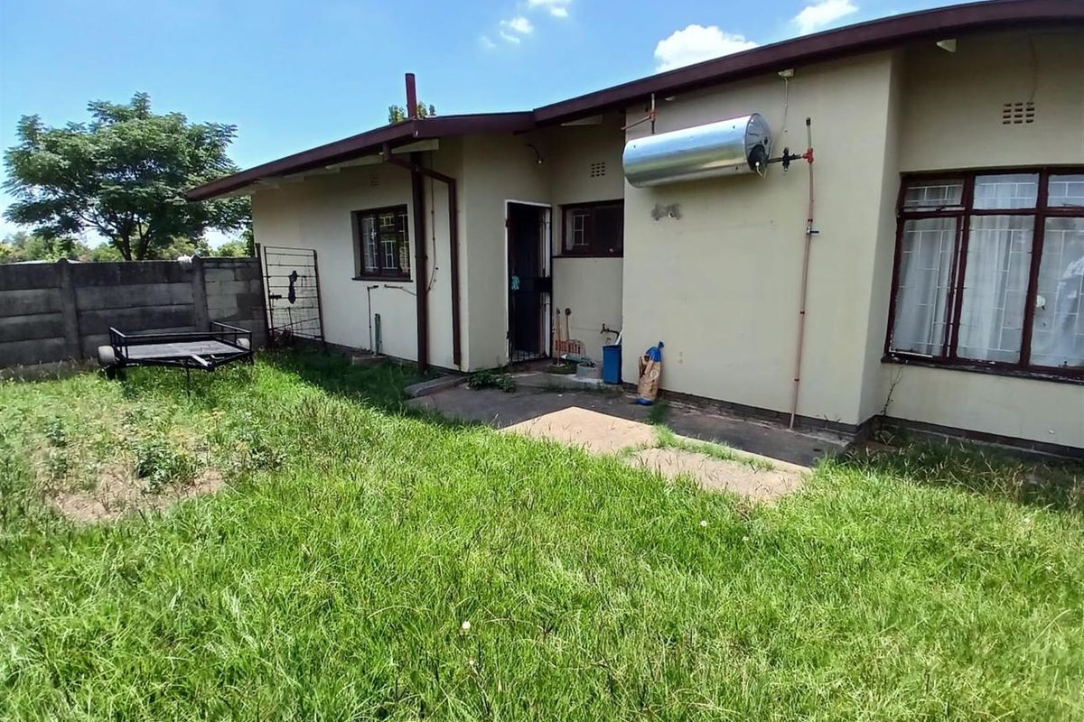 House For Sale in Arborpark, Newcastle, KwaZulu Natal - Photo 3