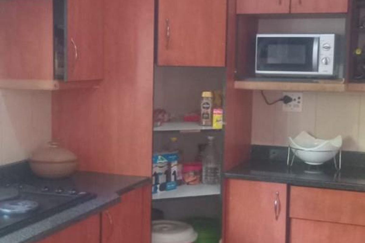 House For Sale in Ncandu Park Newcastle KwaZulu Natal - Photo 2
