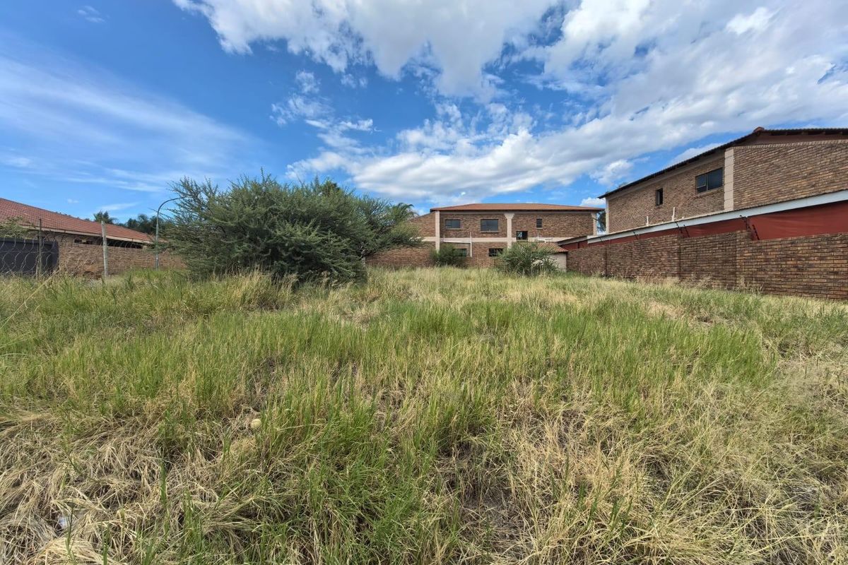 Build Your Vision: Prime VACANT Corner Stand in Desirable Hillcrest - Photo 2