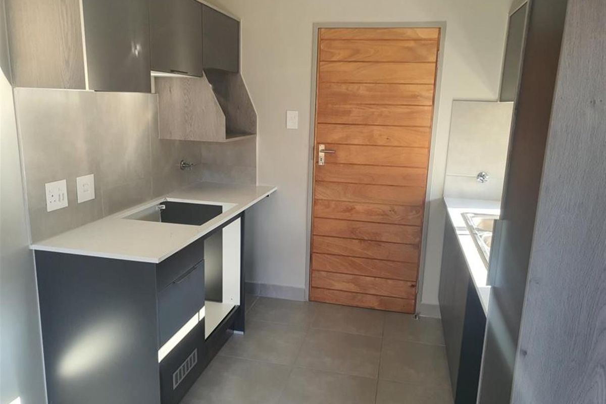 House To Rent in Lion Pride Lifestyle Estate-Randburg - Photo 2
