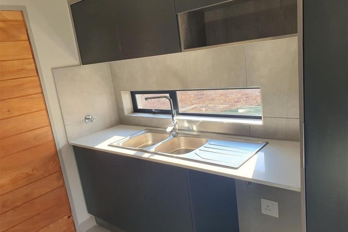 House To Rent in Lion Pride Lifestyle Estate-Randburg - Photo 4