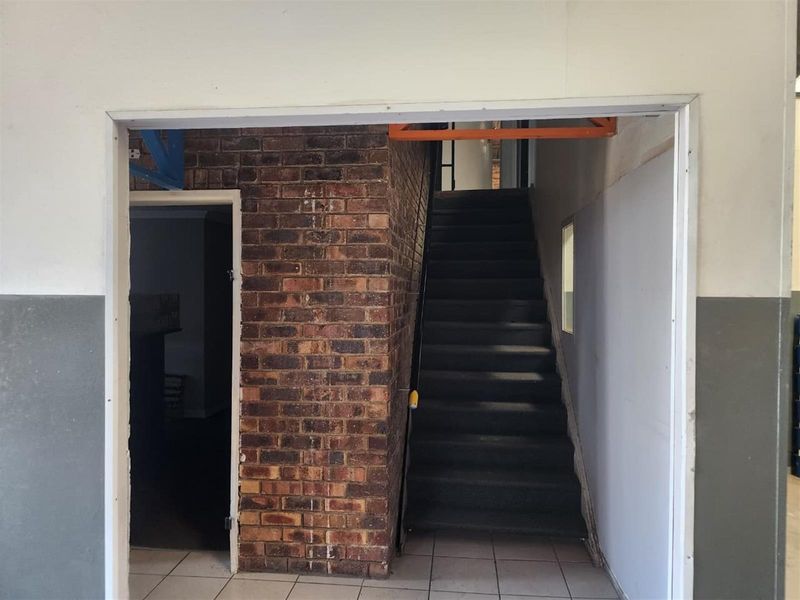 1 000m2 Industrial Property For Sale in Kya Sands. - Photo 8