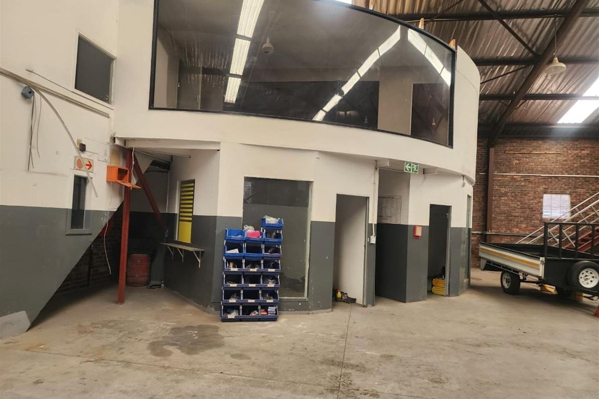 1 000m2 Industrial Property For Sale in Kya Sands. - Photo 4