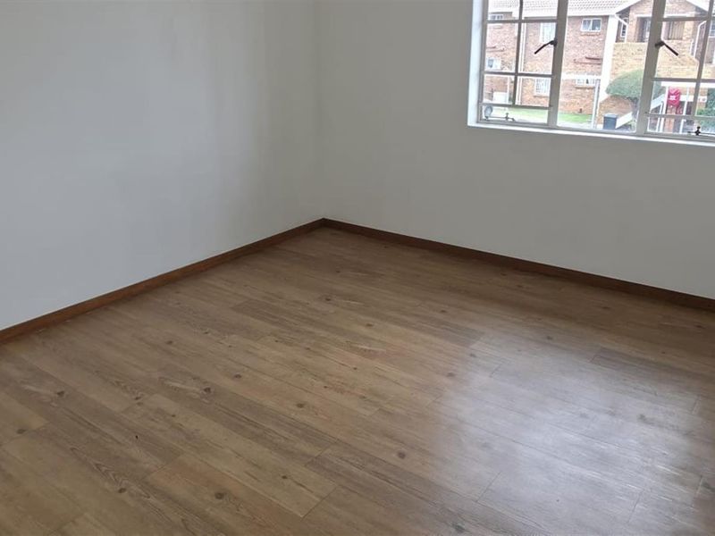 2 Bedroom Apartment For Sale in Highveld, Centurion - Photo 10