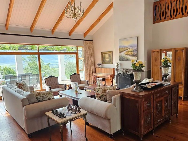 Spacious Elegant Home with Magnificent Views - Photo 4