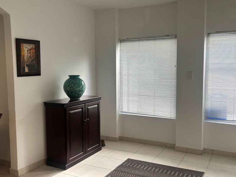 Furnished Townhouse To Rent in Umhlanga, KwaZulu Natal - Photo 5