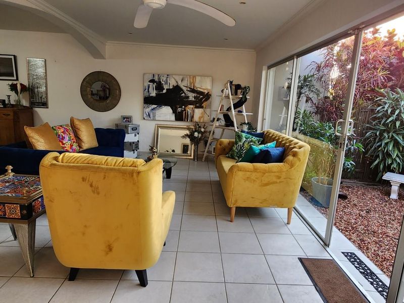 Townhouse To Rent in Umhlanga, KwaZulu Natal - Photo 4