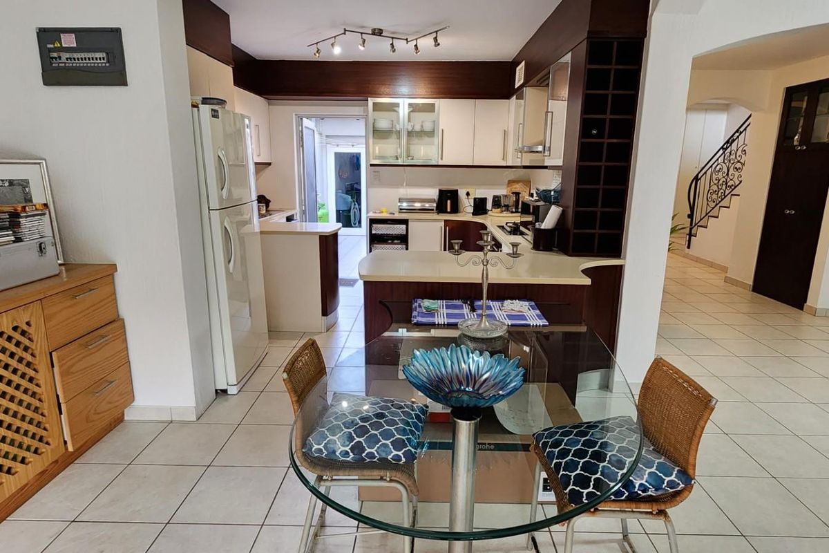 Townhouse To Rent in Umhlanga, KwaZulu Natal - Photo 5