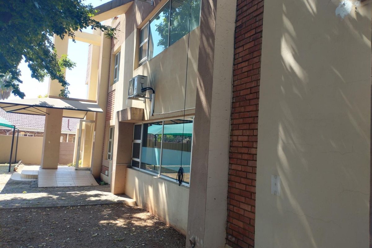 An easily Accessible Office or Training Center available to rent in Centurion - Photo 3