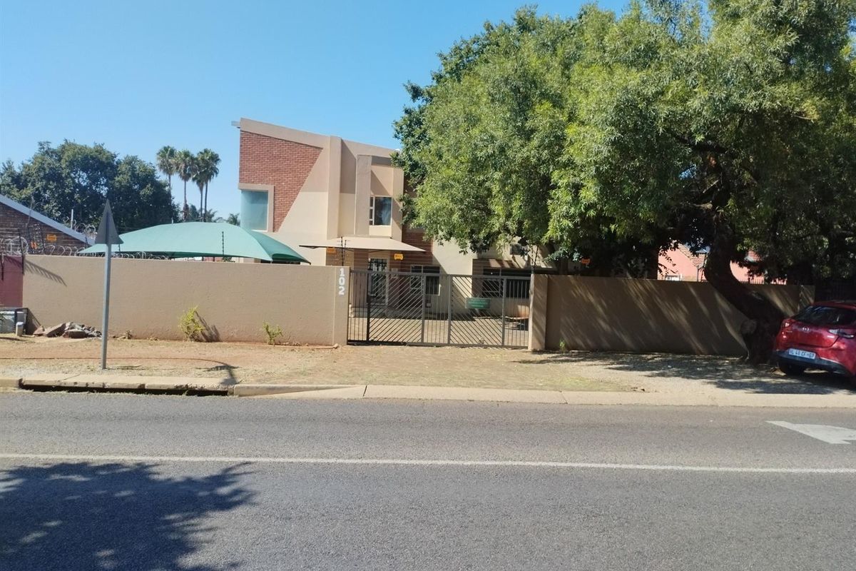 An easily Accessible Office or Training Center available to rent in Centurion - Photo 5