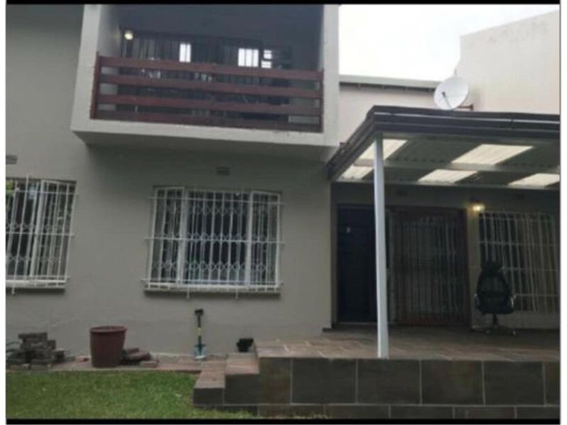 Duplex House in Bryanston, Sandton(Family and Pet Friendly) - Photo 2