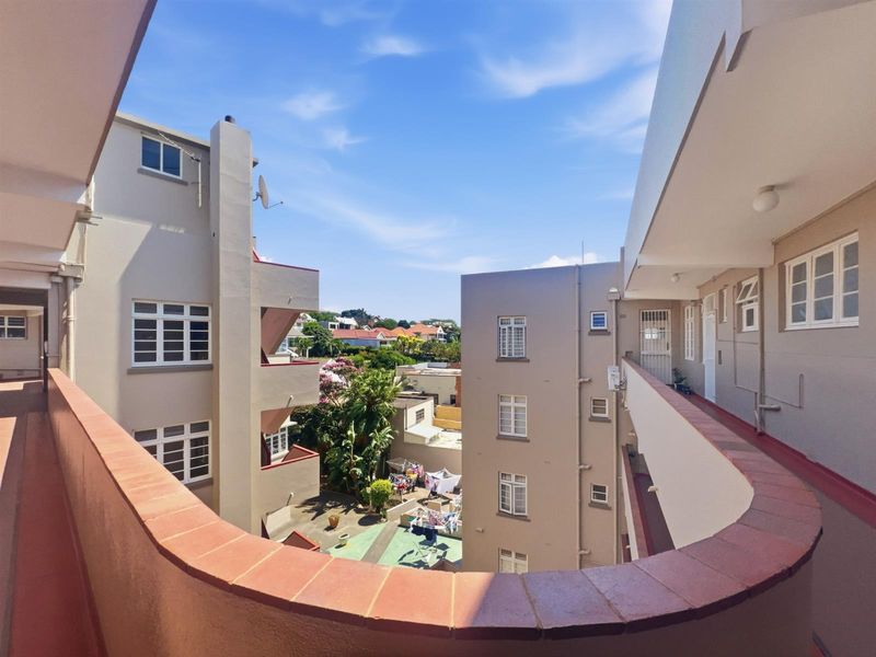 2 Bedroom Apartment To Rent in Essenwood, Durban, KwaZulu-Natal - Photo 5