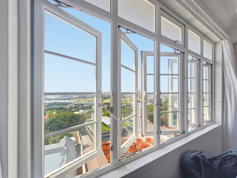 2 Bedroom Apartment To Rent in Essenwood, Durban, KwaZulu-Natal - Photo 4