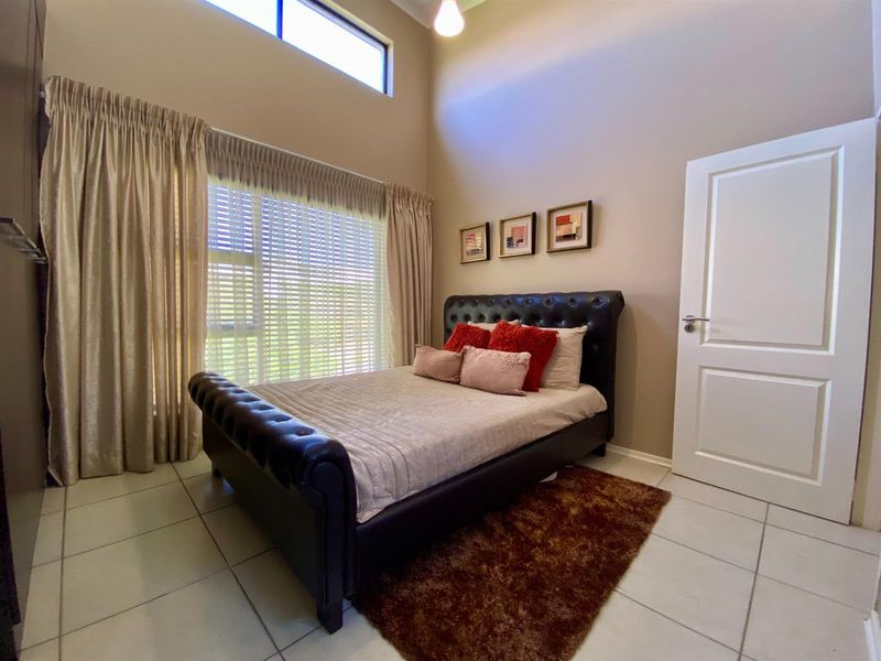 Stylish Apartment For Sale in Greenstone Hill, Edenvale - Photo 5