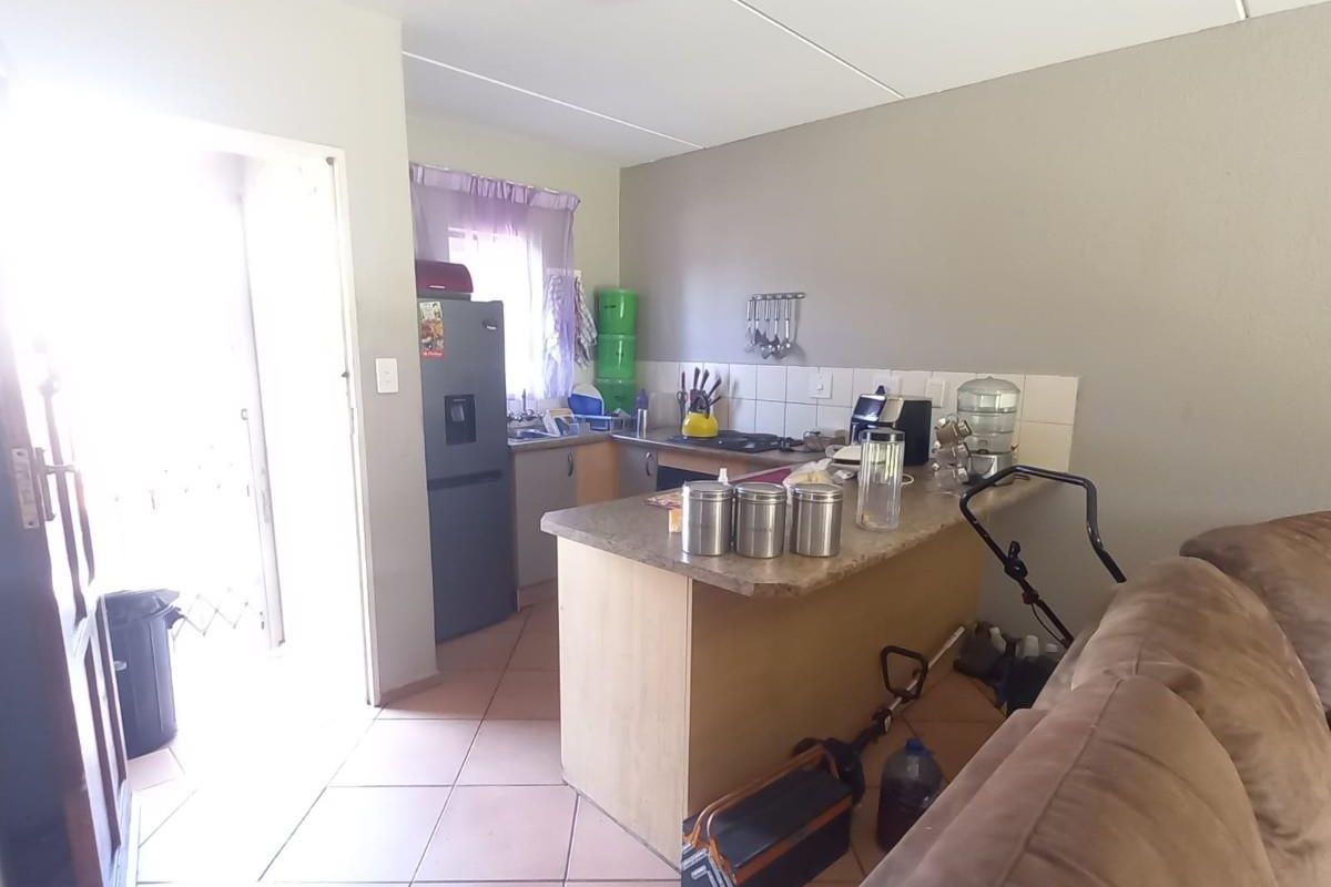 Beautiful Townhouse for sale in Boksburg - Photo 4