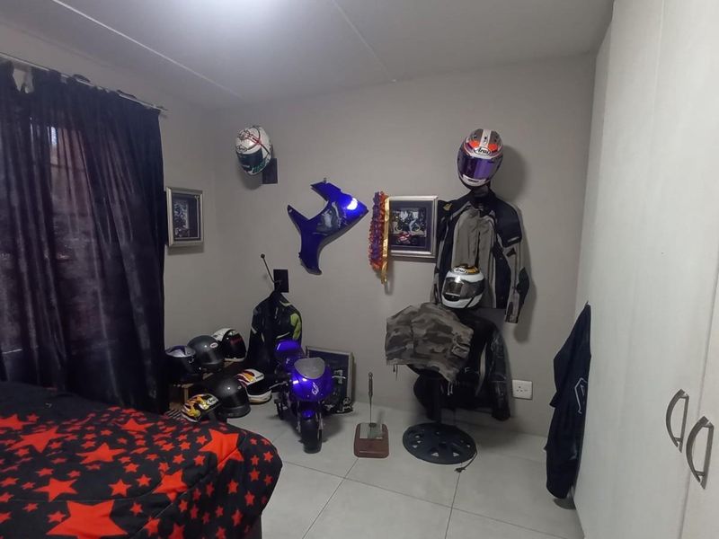 Beautiful Townhouse for sale in Boksburg - Photo 8