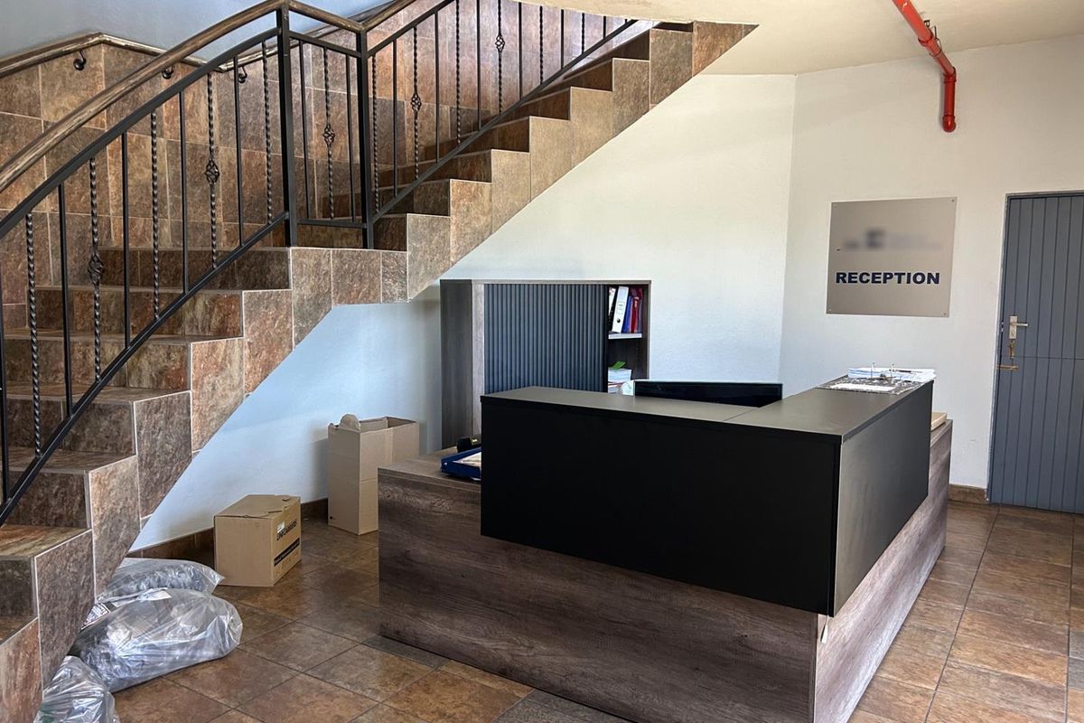 High Exposure 2,500 sqm Warehouse Available in Pomona, Logistics and Light Manufacturing - Photo 5