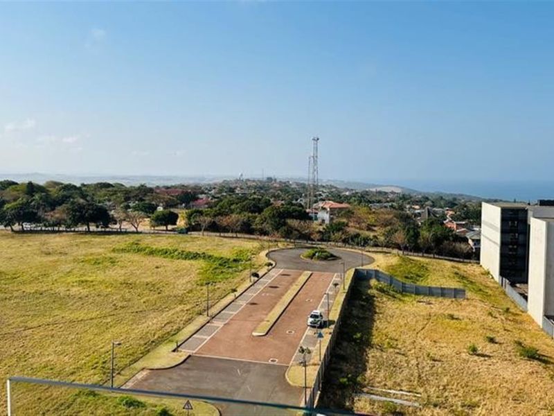 Penthouse To Rent in Umhlanga, KwaZulu Natal - Photo 2