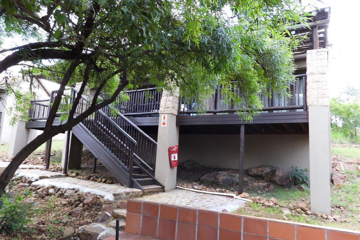 A Luxury Estate Retreat Where Every Visit Feels Like a Getaway - Photo 3