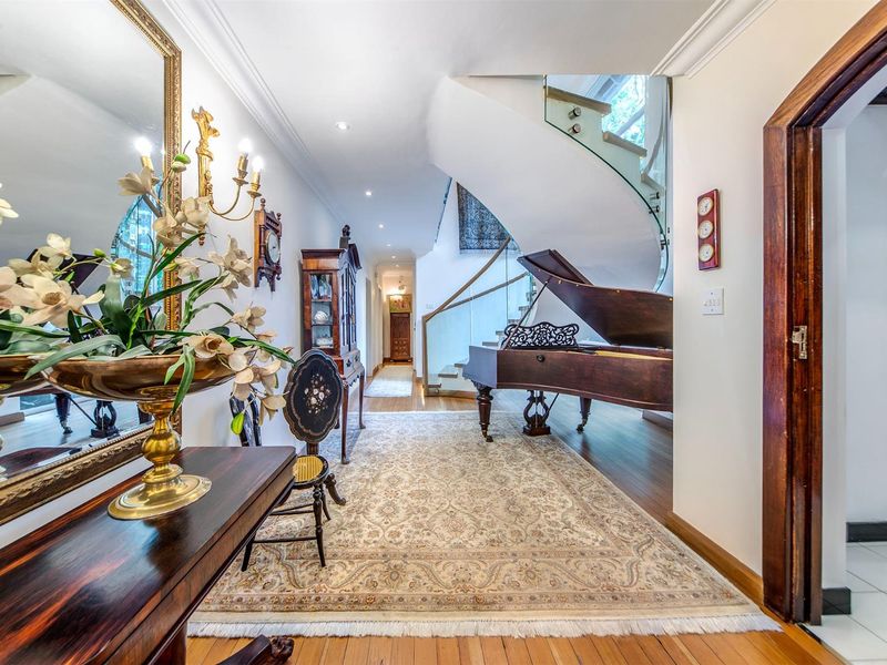 Elegant Riverclub Estate with Resort-Style Living - Photo 3