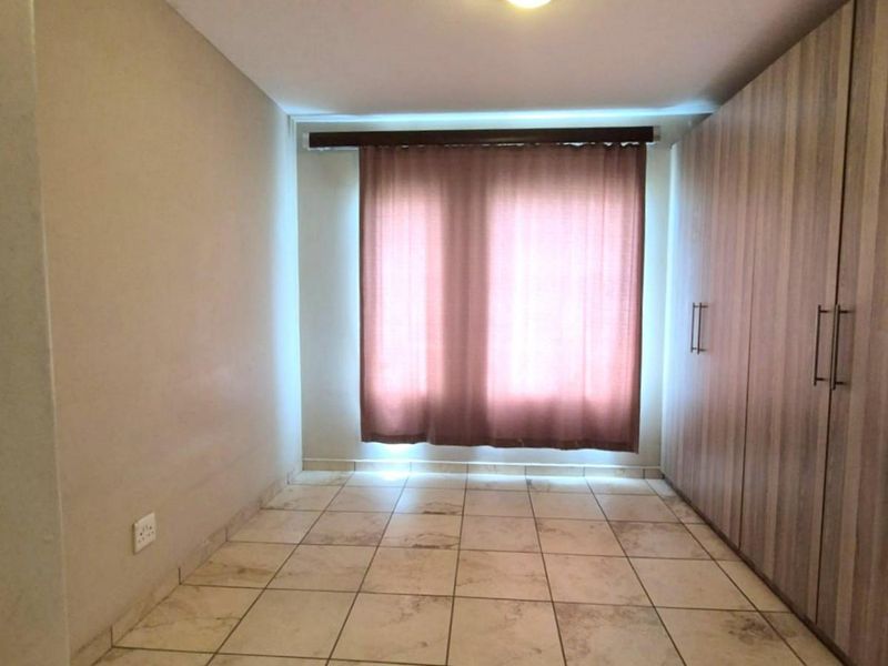 Three Bedroom aparmentment to rent in Waterbuck Estate, in Waterkloof East - Photo 8