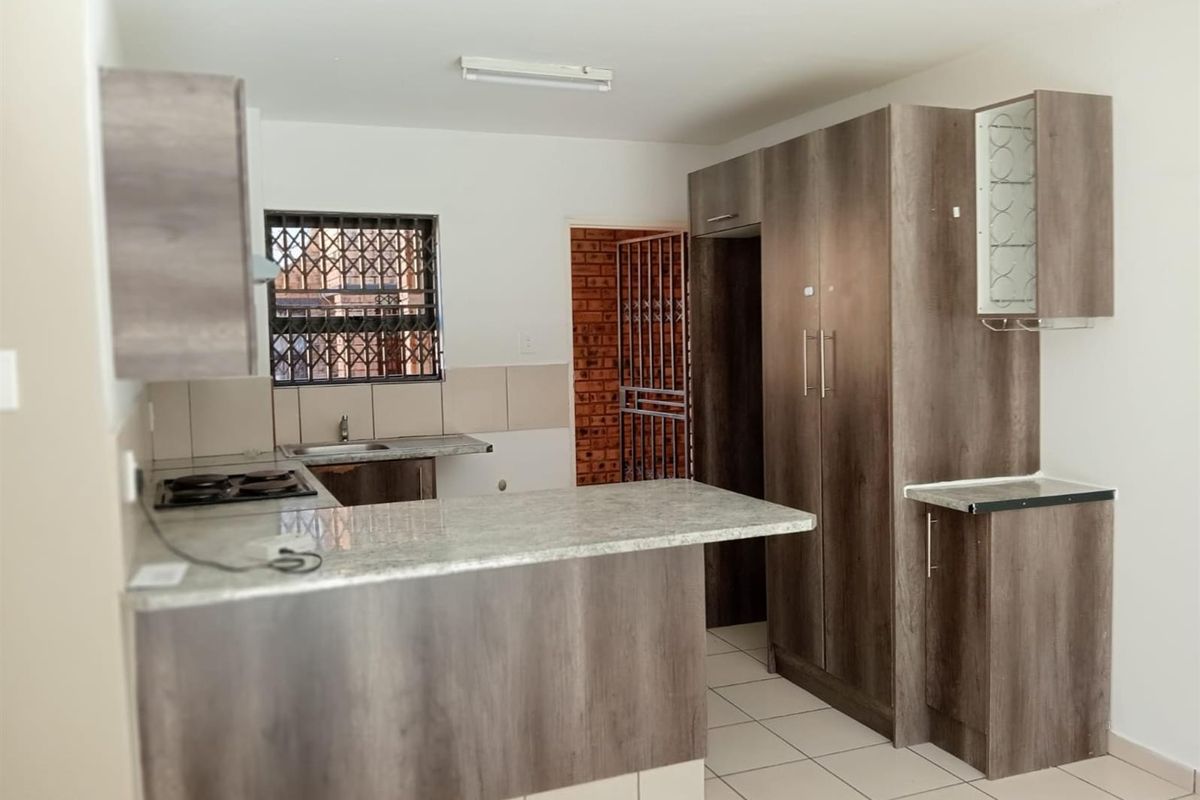 Apartment For Sale in Witfield, Boksburg - Photo 4