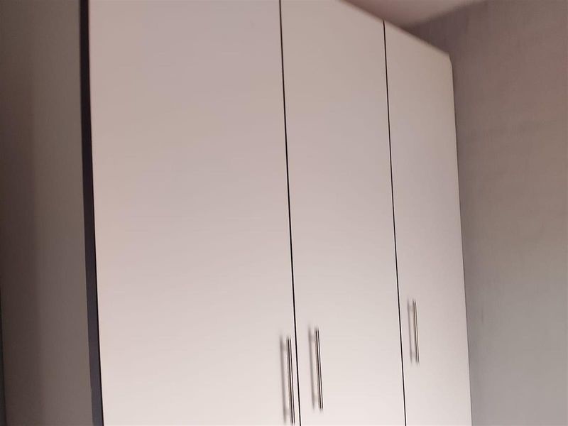 Two Bedroom Apartment For Sale in Fleurhof, Roodepoort - Photo 7