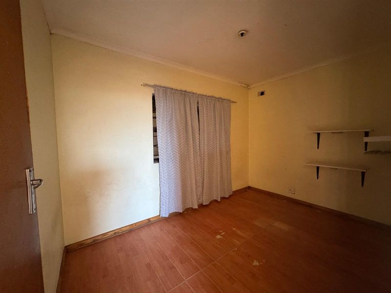 Family Home Offering Great Potential - Photo 9